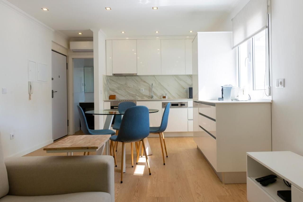 The Modern 1385 Apartment Batalha Bagian luar foto