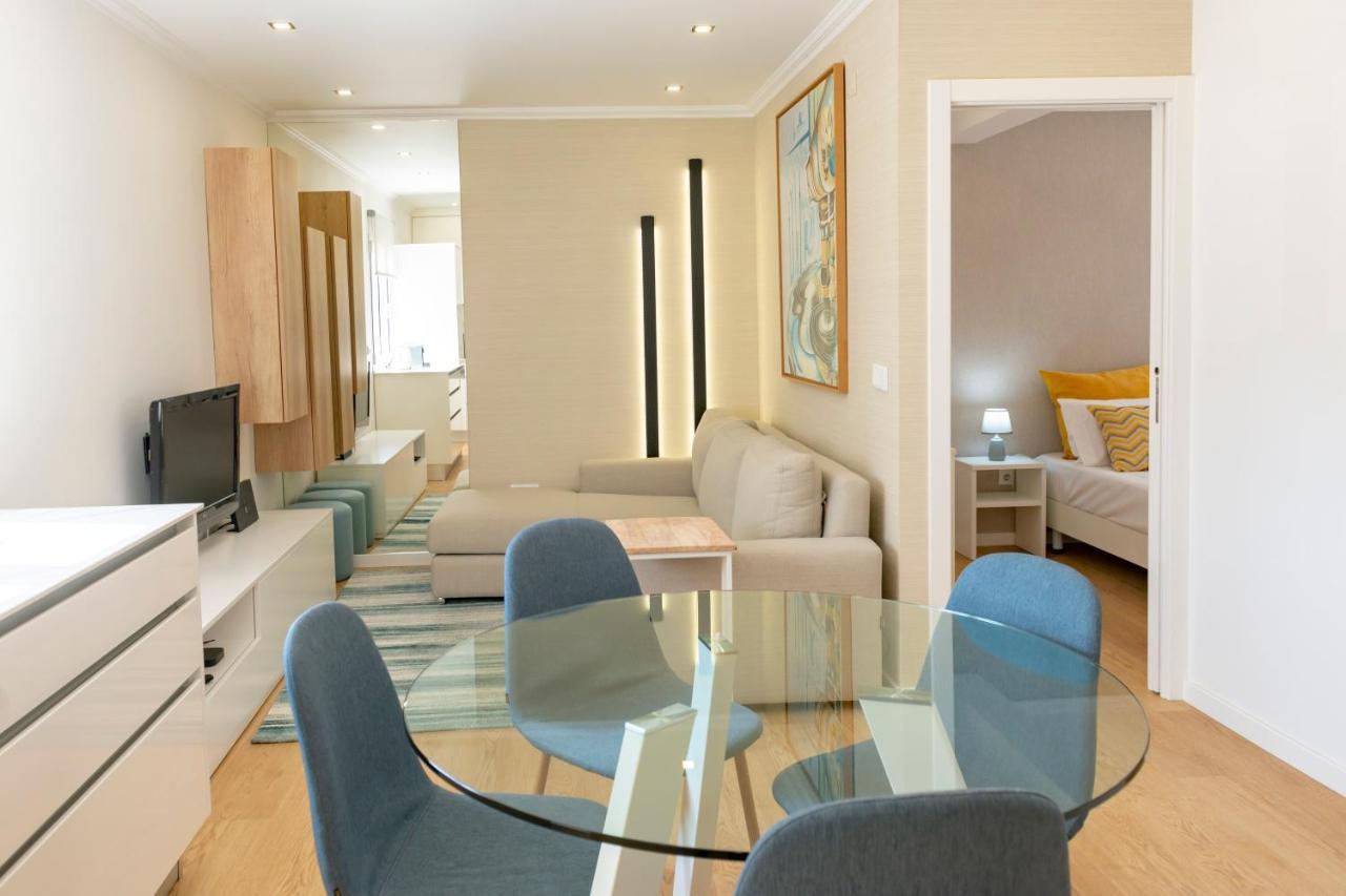 The Modern 1385 Apartment Batalha Bagian luar foto