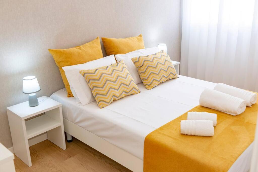 The Modern 1385 Apartment Batalha Bagian luar foto
