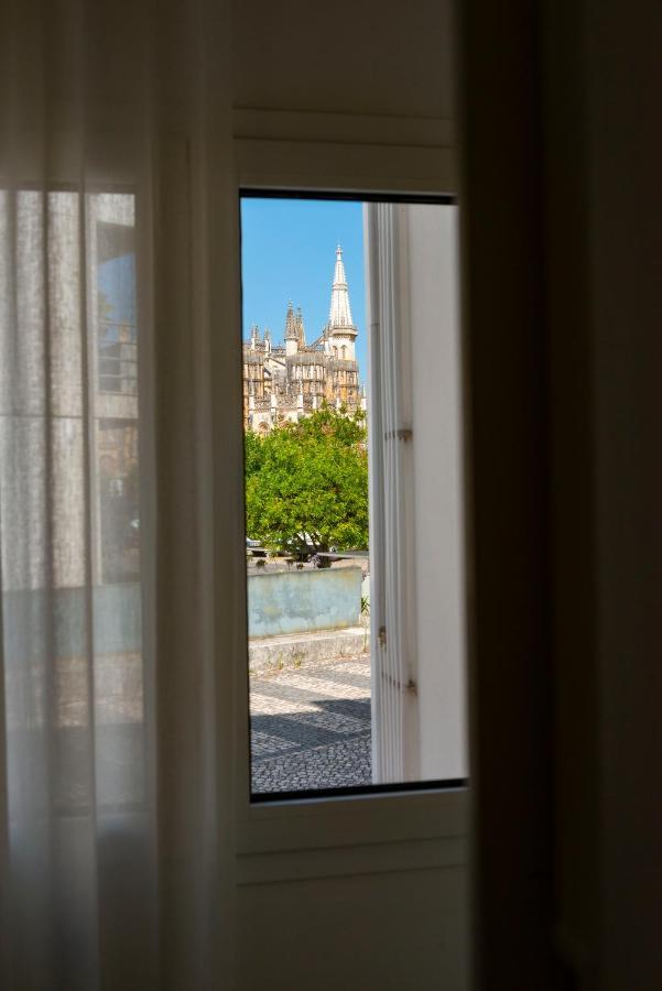 The Modern 1385 Apartment Batalha Bagian luar foto