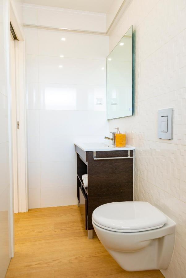 The Modern 1385 Apartment Batalha Bagian luar foto